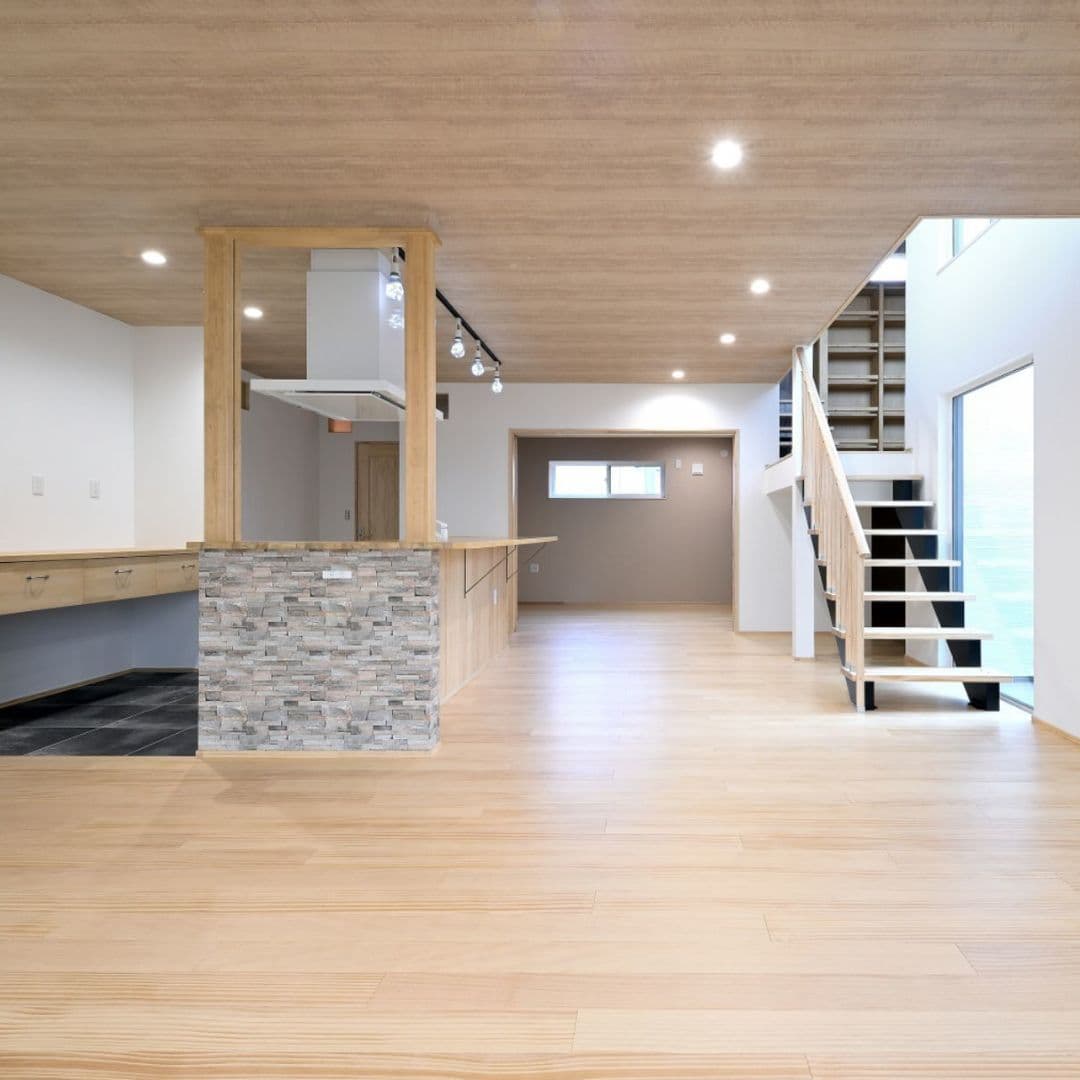 あげいし建築工房㈱